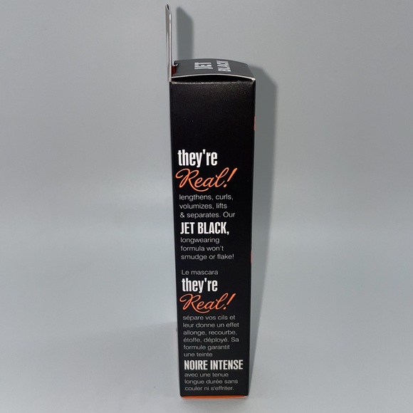 Benefit They're Real! Lengthening Mascara
Beyond mascara - Picture 3 of 6